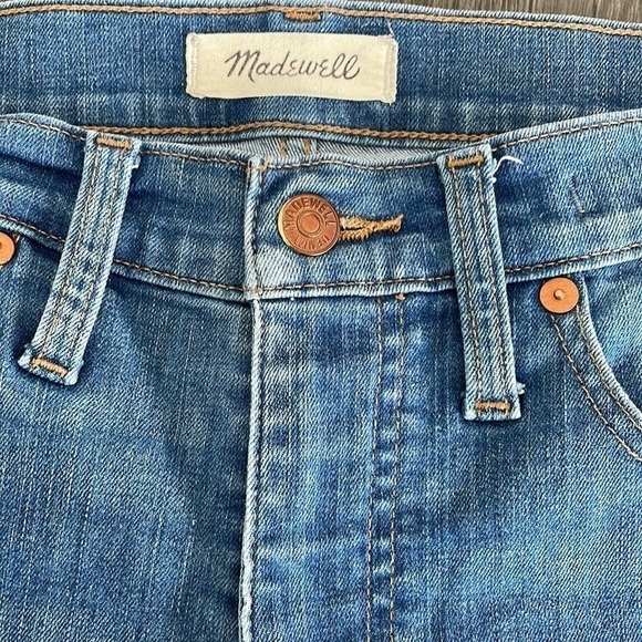 Sz27 Madewell 9” Mid-Rise Skinny and Distressed in a Medium Light Wash GUC - Picture 8 of 14